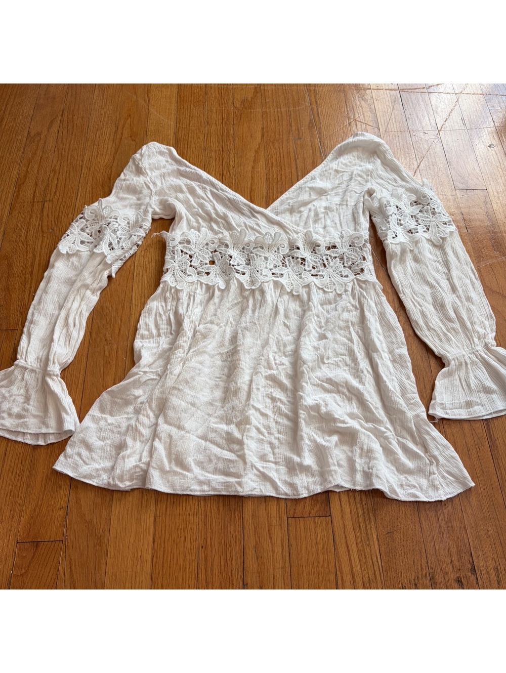 Vintage Y2K lace crossover long sleeve whimsical babydoll top
